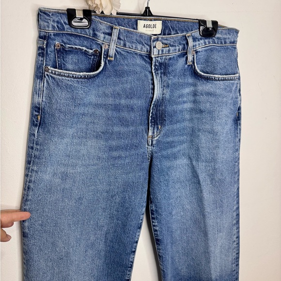 Agolde ‘Harper’ Cropped Jeans in Moor - Picture 6 of 11
